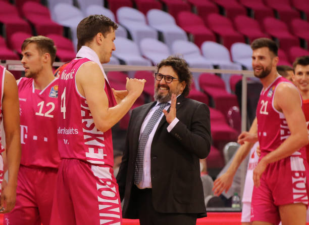 高的中锋 高的中锋