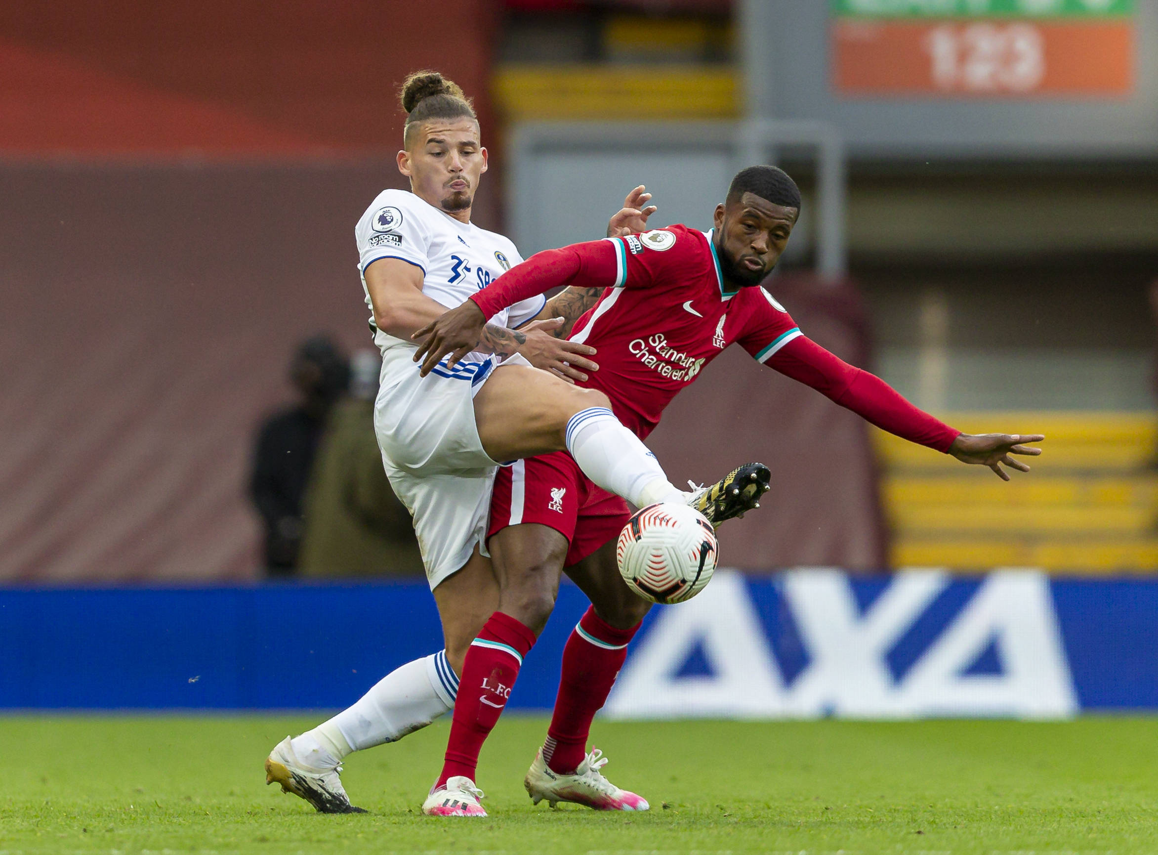 赛名列前茅 赛名列前茅