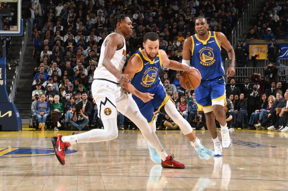 7个篮板 7个篮板