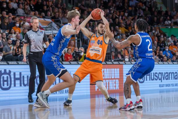 继续闪耀于 继续闪耀于